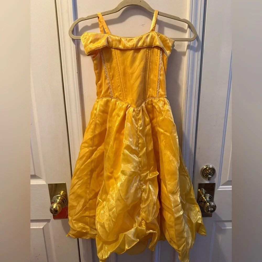 Diseños Candy's Belle from Beauty & the Beast Ball Gown